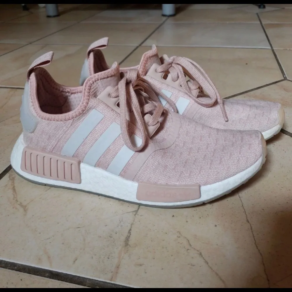adidas NMD R1 Pink Running Shoes